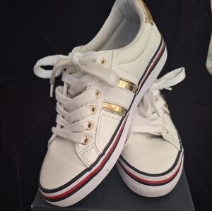 Tommy Hilfiger White Sneakers with Gold Accents